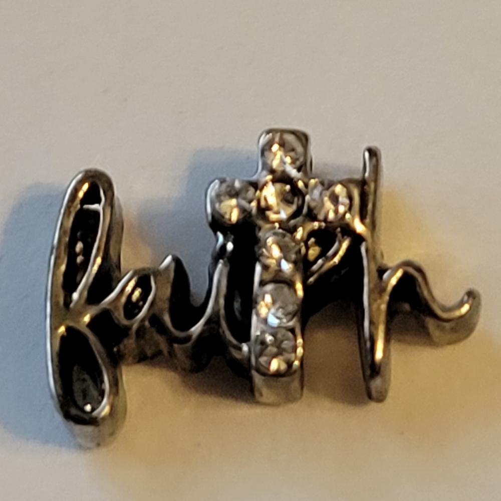 GUC Origami Owl Faith Cross ✝️ Charm
